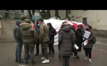 ახალი პარლამენტის პირველი სხდომა აქციის ფონზე ჩაივლის – უწყვეტი პროტესტი და კიარვები პარლამენტთან | 10.12.2020