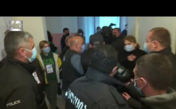 ხმაური რუსთავის 74-ე საარჩევნო უბანზე, „ნაციონალური მოძრაობის“ წევრი გიორგი კაპანაძე დააკავეს | 30.10.2021